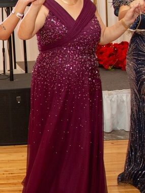 Elegant Beaded Plum Evening Dress - Women